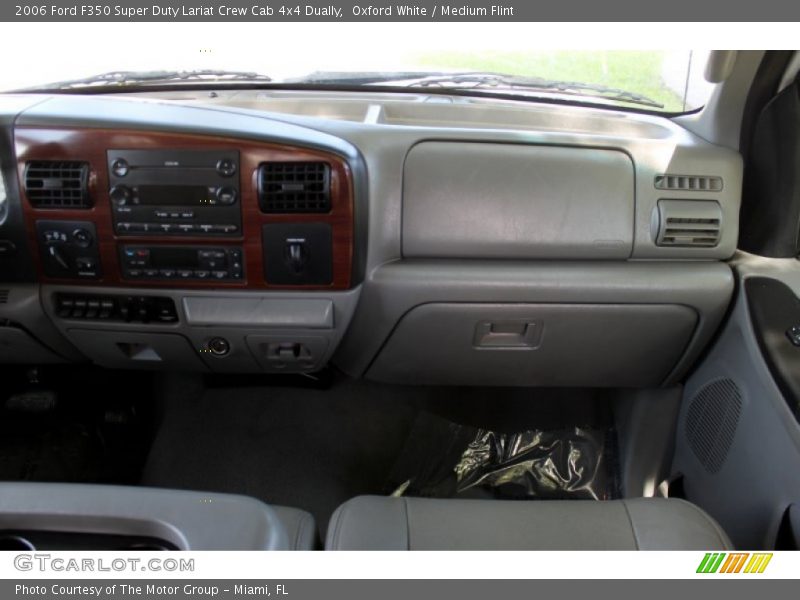 Oxford White / Medium Flint 2006 Ford F350 Super Duty Lariat Crew Cab 4x4 Dually