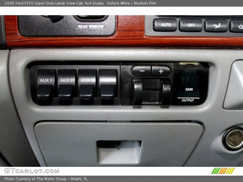 Oxford White / Medium Flint 2006 Ford F350 Super Duty Lariat Crew Cab 4x4 Dually