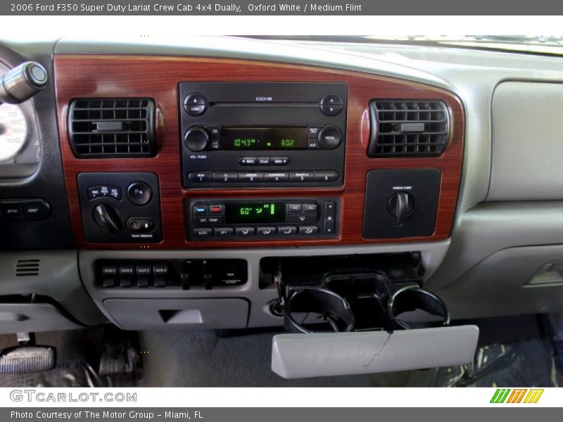 Oxford White / Medium Flint 2006 Ford F350 Super Duty Lariat Crew Cab 4x4 Dually