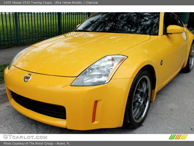 Ultra Yellow Metallic / Charcoal 2005 Nissan 350Z Touring Coupe