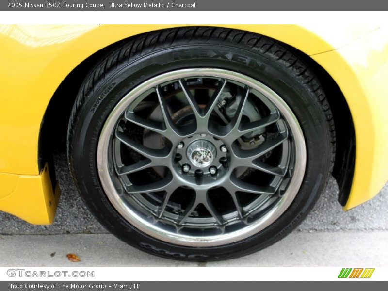 Custom Wheels of 2005 350Z Touring Coupe