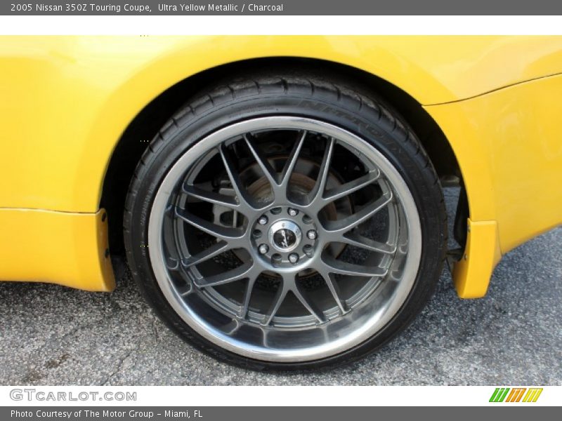 Ultra Yellow Metallic / Charcoal 2005 Nissan 350Z Touring Coupe