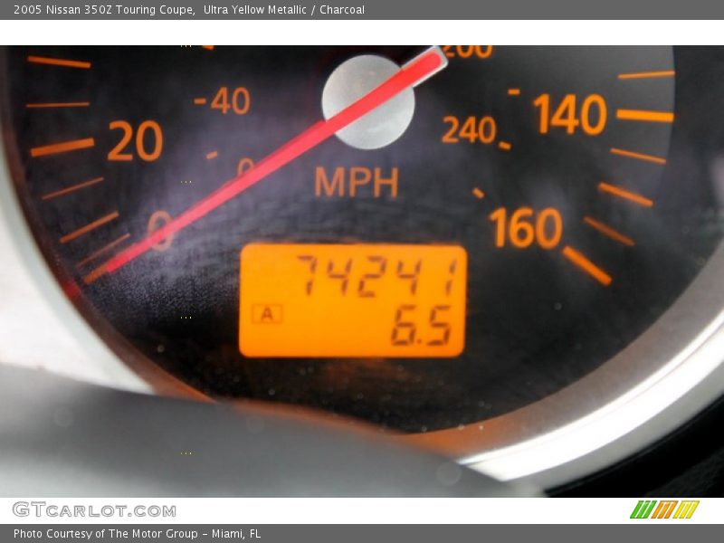 Ultra Yellow Metallic / Charcoal 2005 Nissan 350Z Touring Coupe