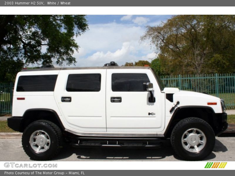 White / Wheat 2003 Hummer H2 SUV
