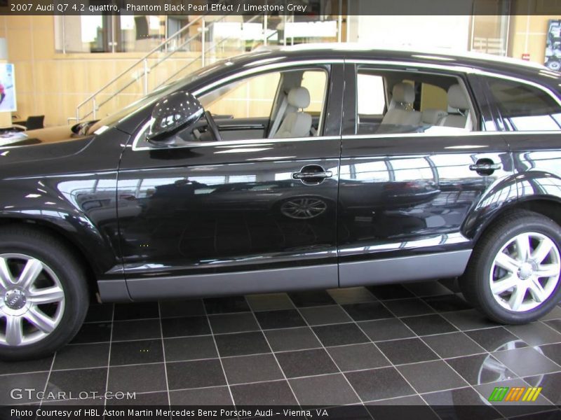 Phantom Black Pearl Effect / Limestone Grey 2007 Audi Q7 4.2 quattro