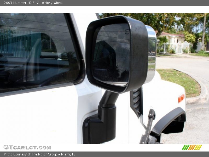 White / Wheat 2003 Hummer H2 SUV