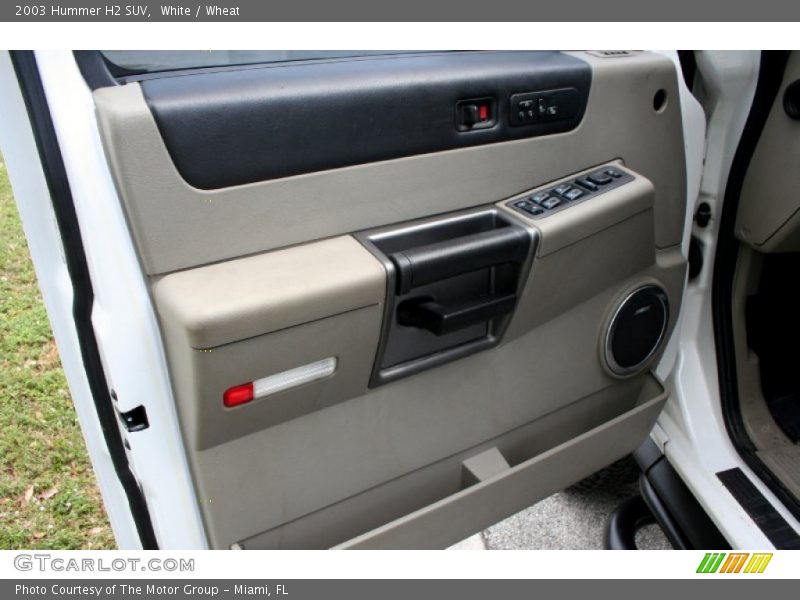 White / Wheat 2003 Hummer H2 SUV