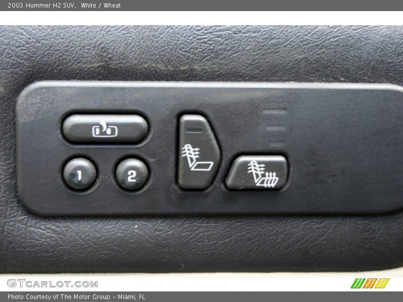 Controls of 2003 H2 SUV