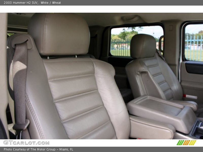 White / Wheat 2003 Hummer H2 SUV