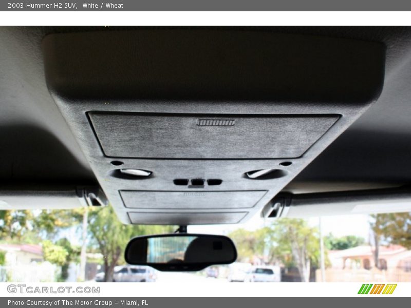 White / Wheat 2003 Hummer H2 SUV