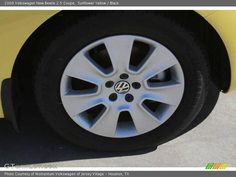 Sunflower Yellow / Black 2009 Volkswagen New Beetle 2.5 Coupe