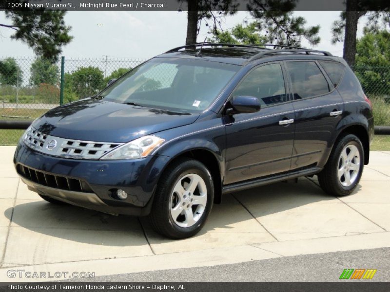 Front 3/4 View of 2005 Murano SL