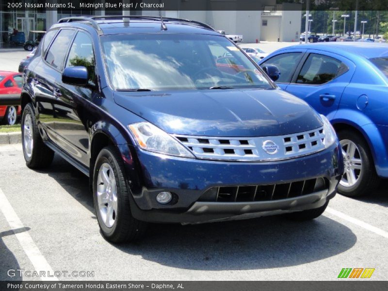 Front 3/4 View of 2005 Murano SL