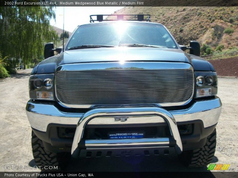 Medium Wedgewood Blue Metallic / Medium Flint 2002 Ford Excursion XLT 4x4