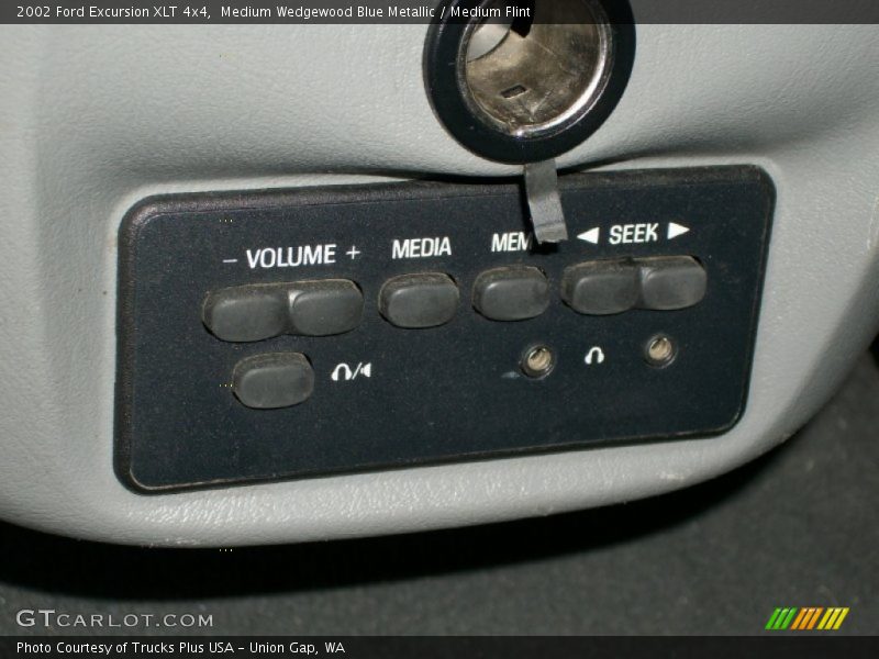 Medium Wedgewood Blue Metallic / Medium Flint 2002 Ford Excursion XLT 4x4