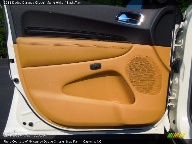 Door Panel of 2011 Durango Citadel