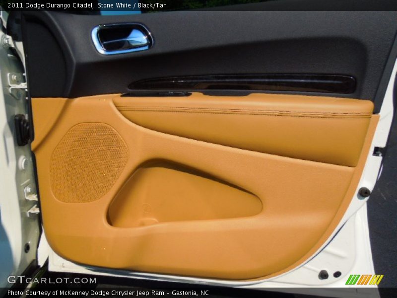 Door Panel of 2011 Durango Citadel