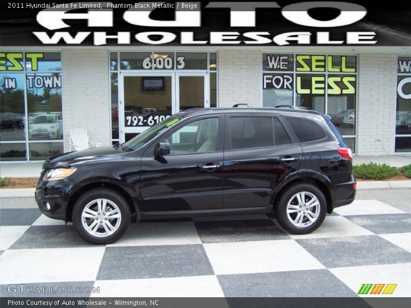 Phantom Black Metallic / Beige 2011 Hyundai Santa Fe Limited