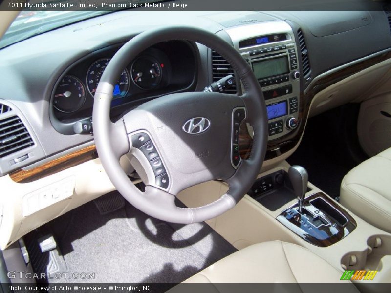 Phantom Black Metallic / Beige 2011 Hyundai Santa Fe Limited