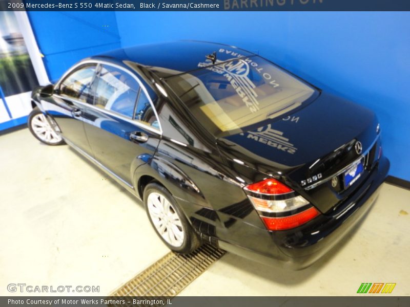 Black / Savanna/Cashmere 2009 Mercedes-Benz S 550 4Matic Sedan