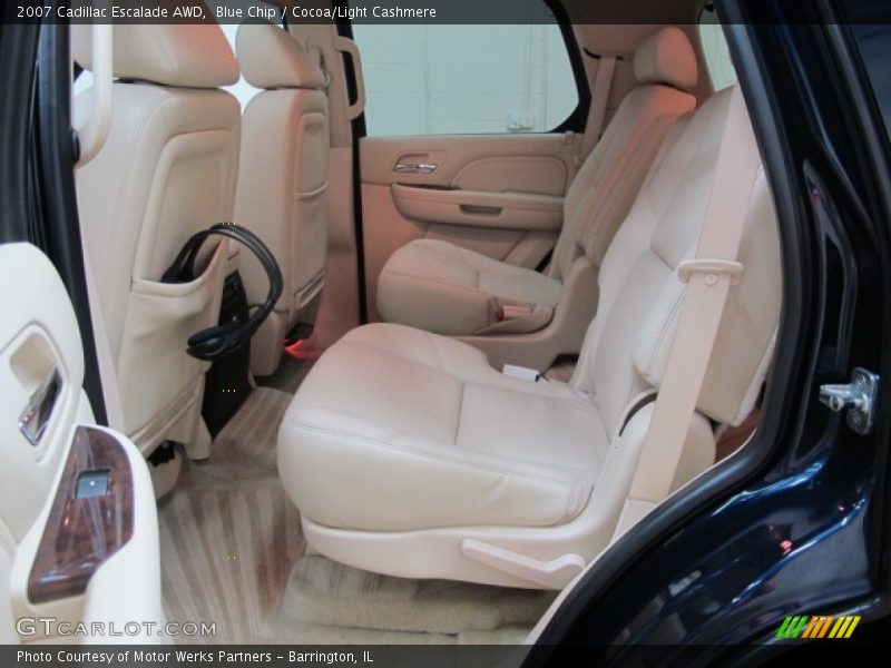 Blue Chip / Cocoa/Light Cashmere 2007 Cadillac Escalade AWD