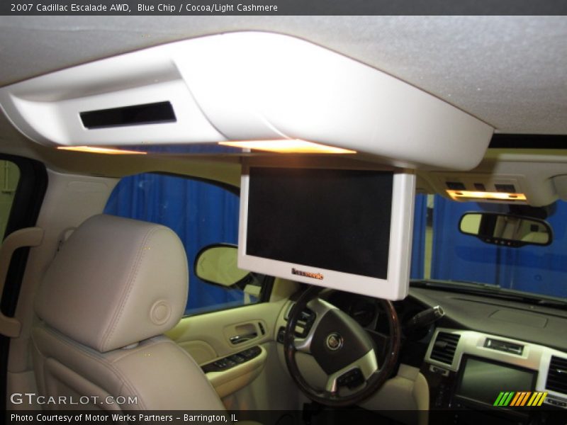 Blue Chip / Cocoa/Light Cashmere 2007 Cadillac Escalade AWD