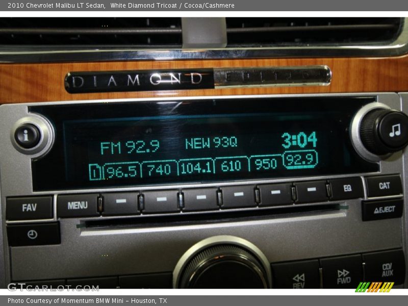 White Diamond Tricoat / Cocoa/Cashmere 2010 Chevrolet Malibu LT Sedan