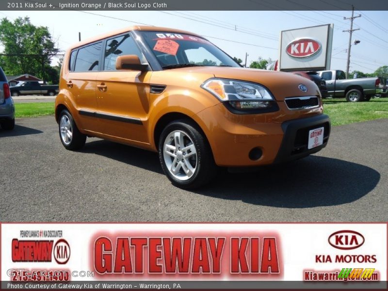 Ignition Orange / Black Soul Logo Cloth 2011 Kia Soul +