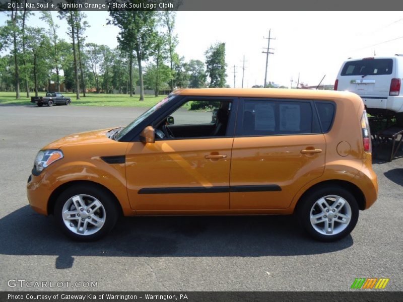 Ignition Orange / Black Soul Logo Cloth 2011 Kia Soul +