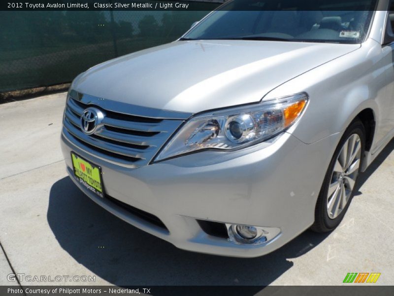 Classic Silver Metallic / Light Gray 2012 Toyota Avalon Limited
