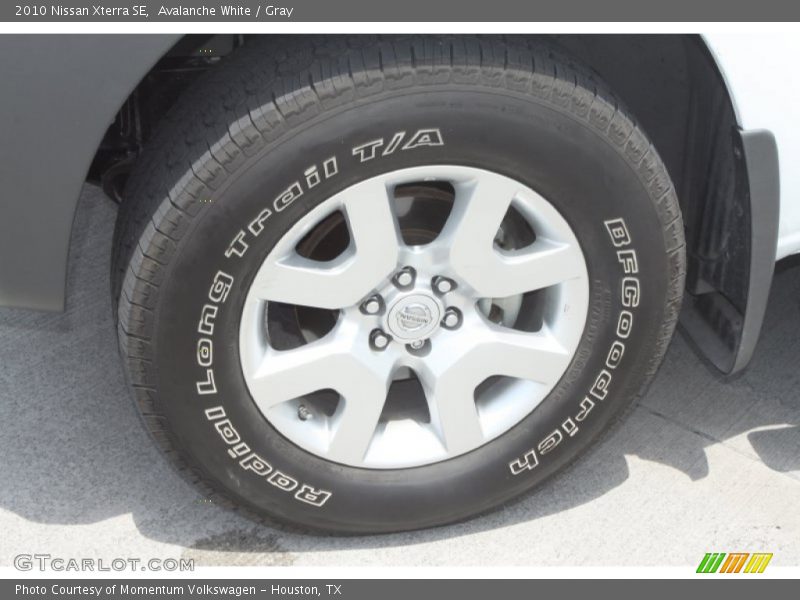 Avalanche White / Gray 2010 Nissan Xterra SE