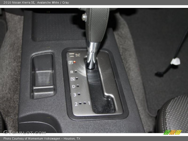 Avalanche White / Gray 2010 Nissan Xterra SE
