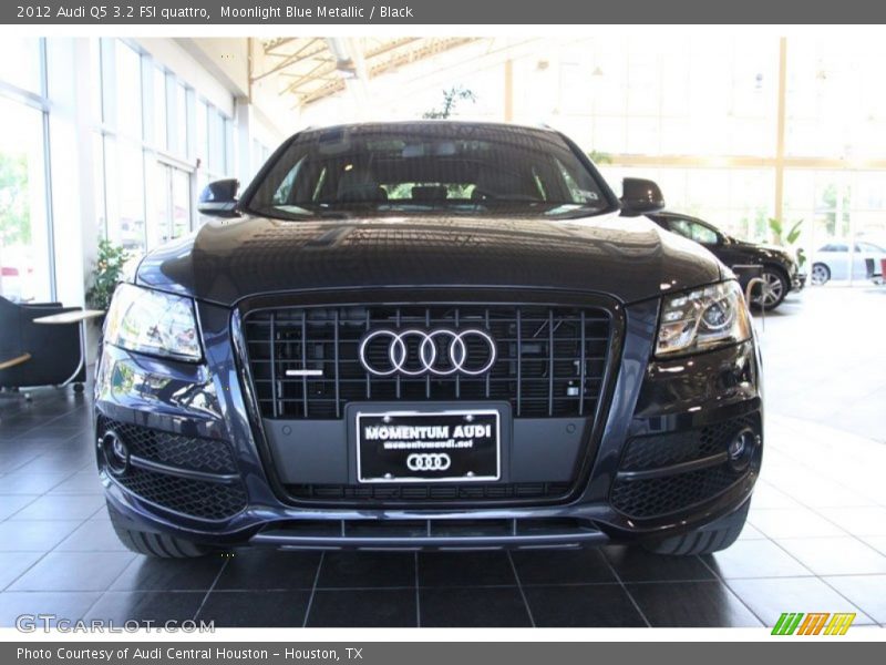 Moonlight Blue Metallic / Black 2012 Audi Q5 3.2 FSI quattro