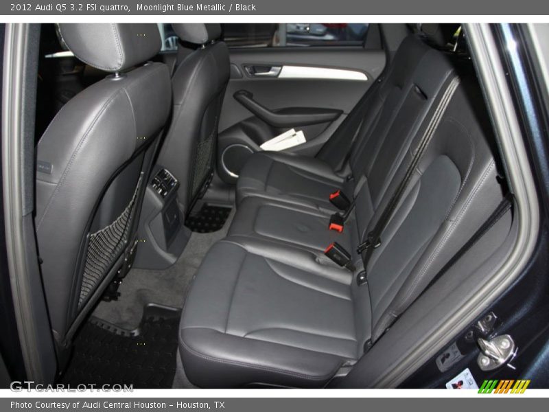 Moonlight Blue Metallic / Black 2012 Audi Q5 3.2 FSI quattro