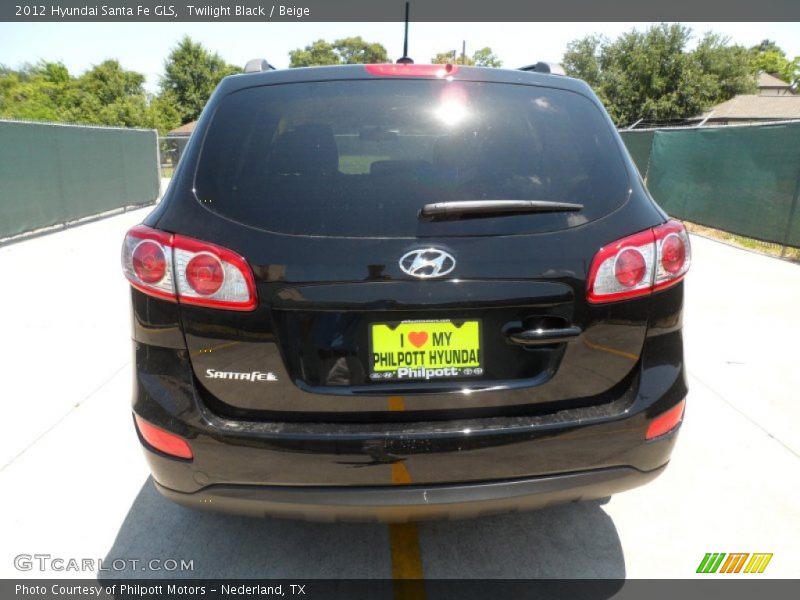 Twilight Black / Beige 2012 Hyundai Santa Fe GLS