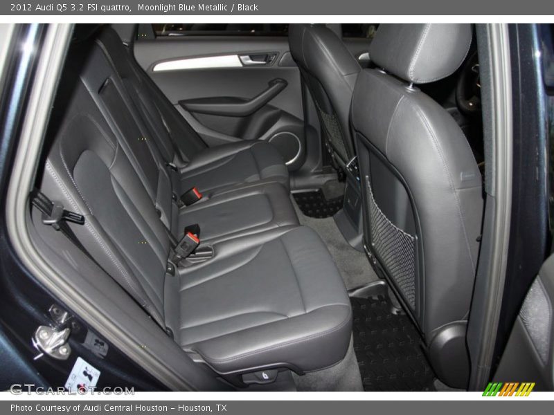 Moonlight Blue Metallic / Black 2012 Audi Q5 3.2 FSI quattro