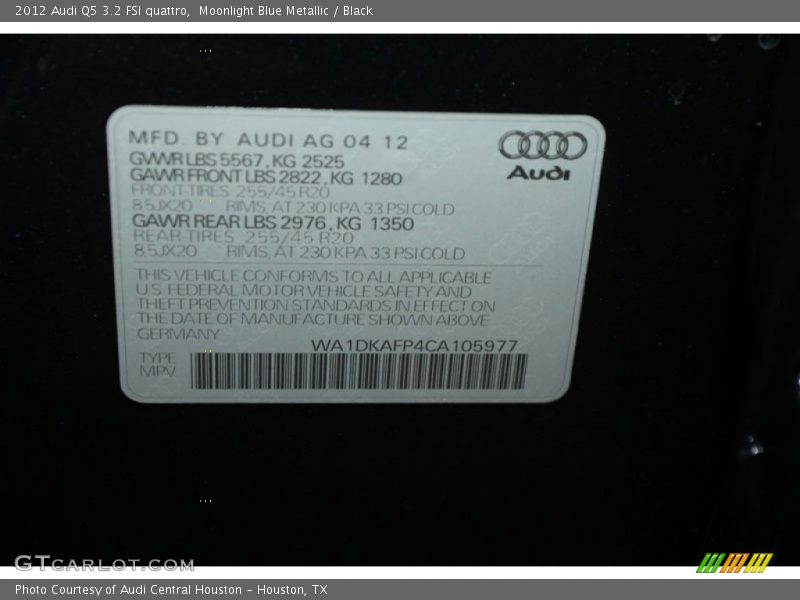 Moonlight Blue Metallic / Black 2012 Audi Q5 3.2 FSI quattro