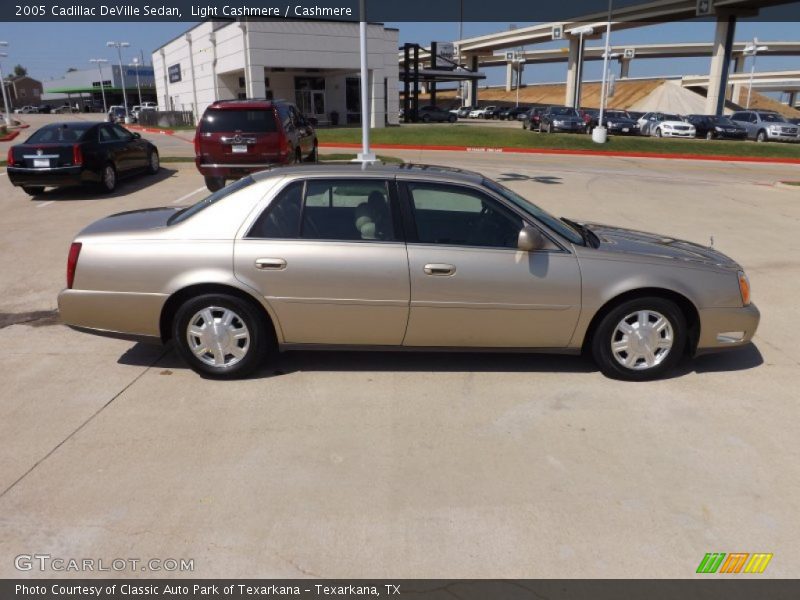 Light Cashmere / Cashmere 2005 Cadillac DeVille Sedan