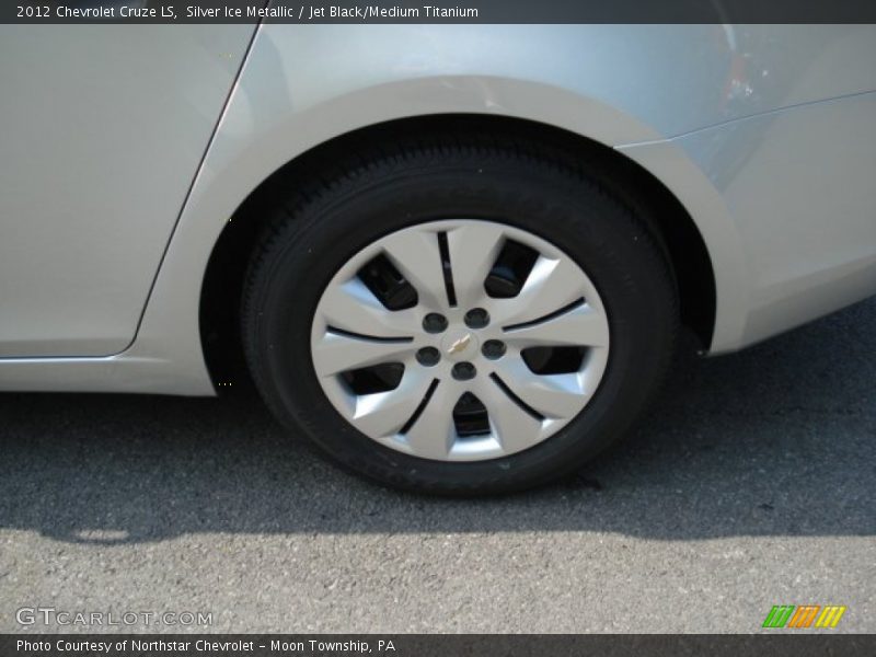 Silver Ice Metallic / Jet Black/Medium Titanium 2012 Chevrolet Cruze LS