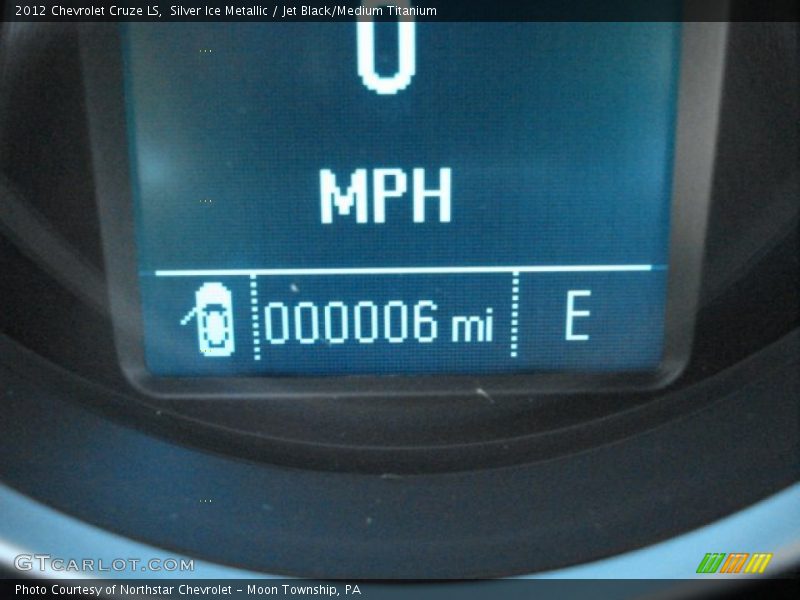 Silver Ice Metallic / Jet Black/Medium Titanium 2012 Chevrolet Cruze LS
