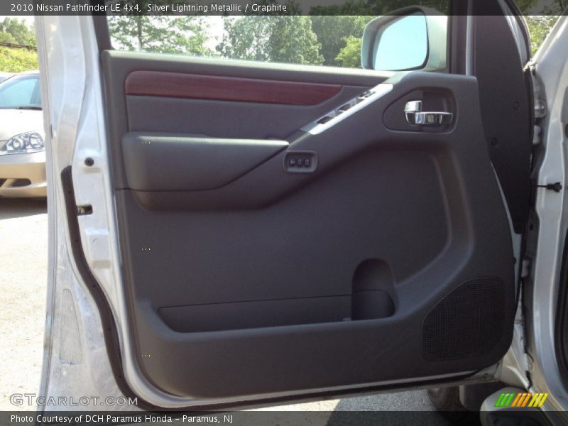 Silver Lightning Metallic / Graphite 2010 Nissan Pathfinder LE 4x4
