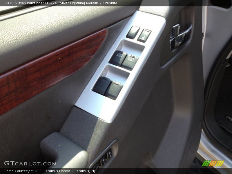 Silver Lightning Metallic / Graphite 2010 Nissan Pathfinder LE 4x4