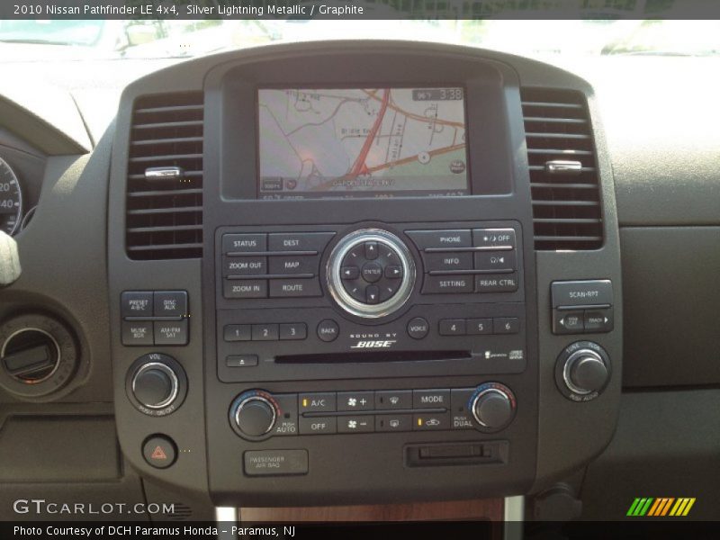 Controls of 2010 Pathfinder LE 4x4