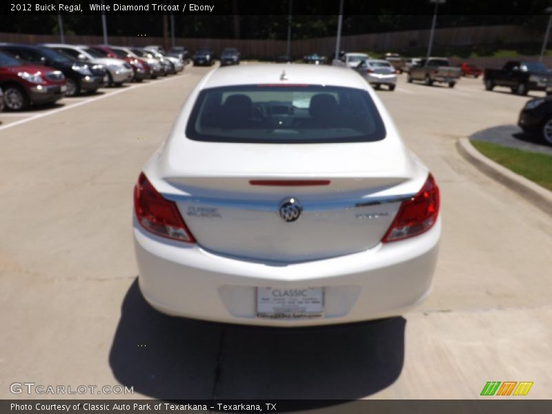 White Diamond Tricoat / Ebony 2012 Buick Regal