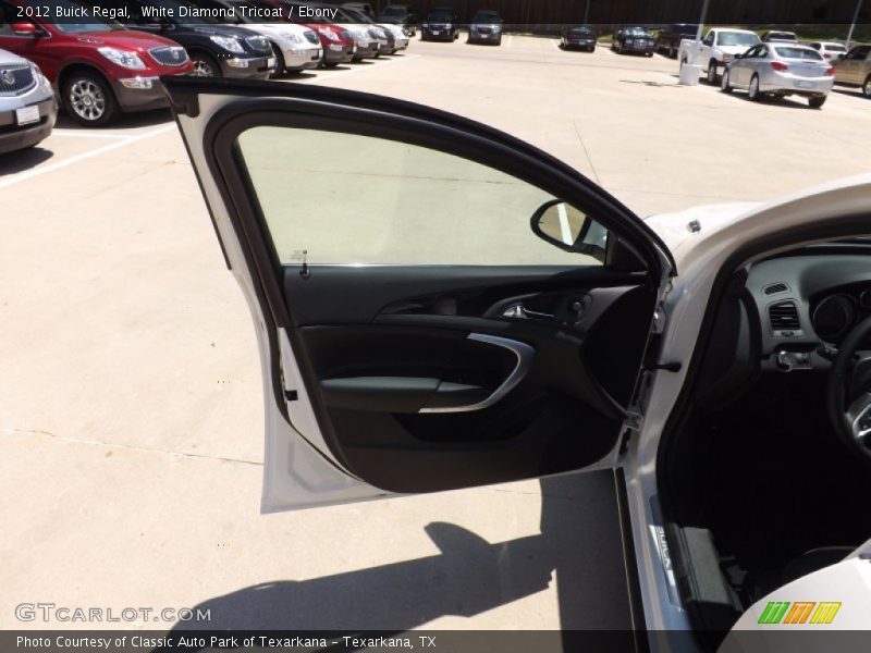 White Diamond Tricoat / Ebony 2012 Buick Regal