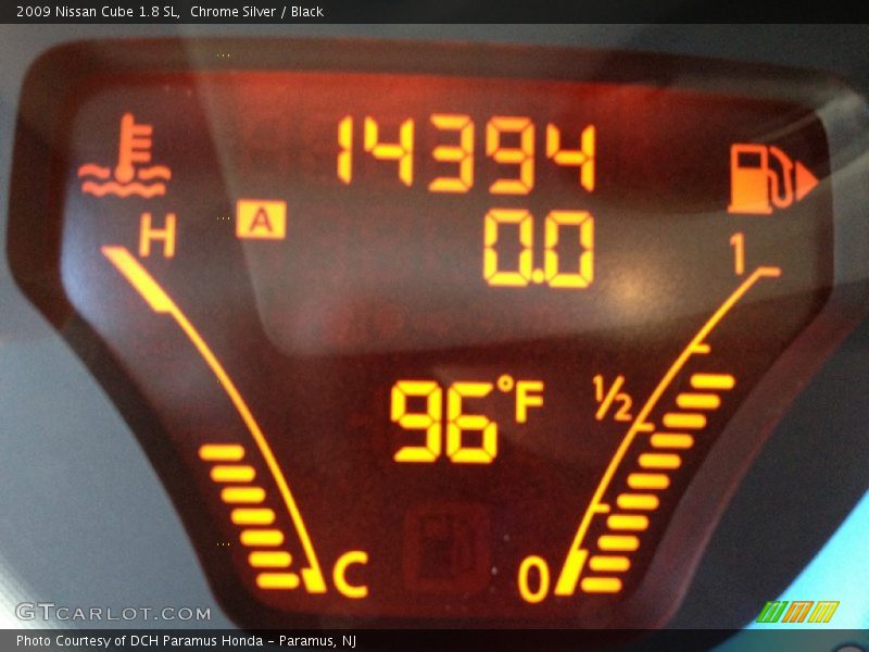 Chrome Silver / Black 2009 Nissan Cube 1.8 SL