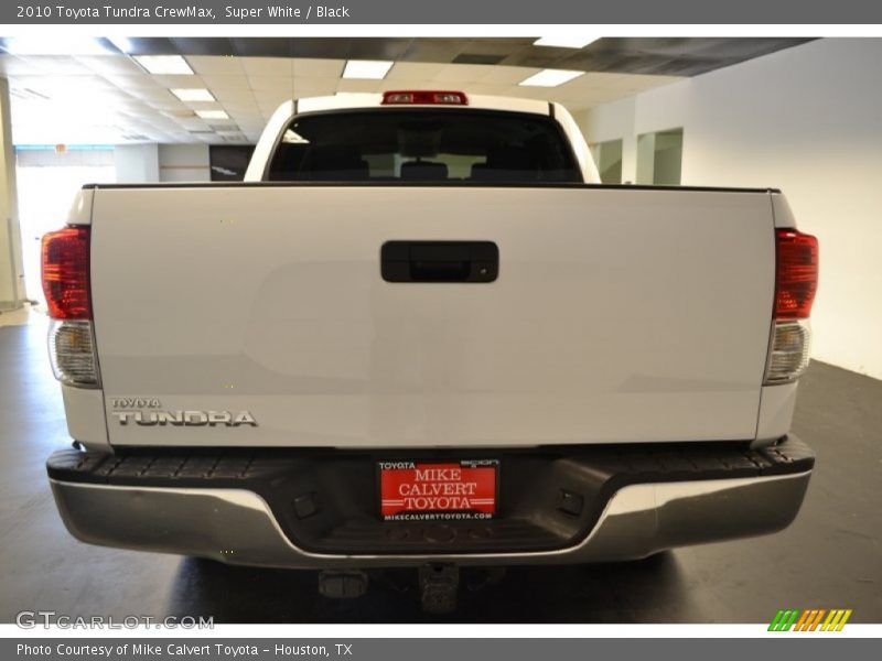 Super White / Black 2010 Toyota Tundra CrewMax