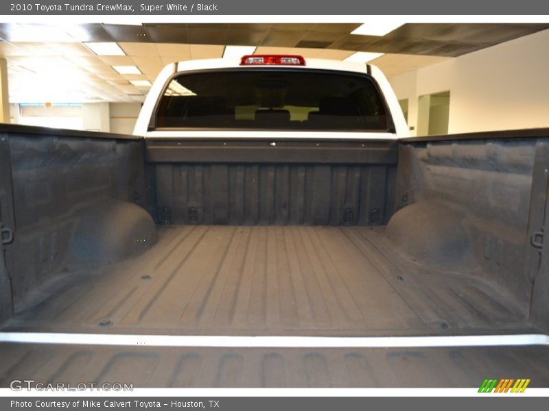 Super White / Black 2010 Toyota Tundra CrewMax