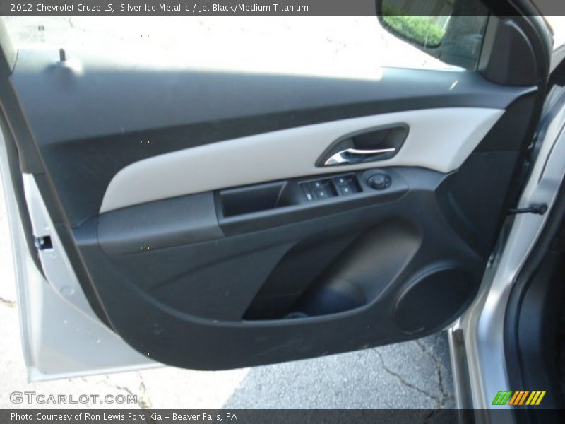 Silver Ice Metallic / Jet Black/Medium Titanium 2012 Chevrolet Cruze LS