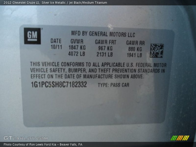 Silver Ice Metallic / Jet Black/Medium Titanium 2012 Chevrolet Cruze LS